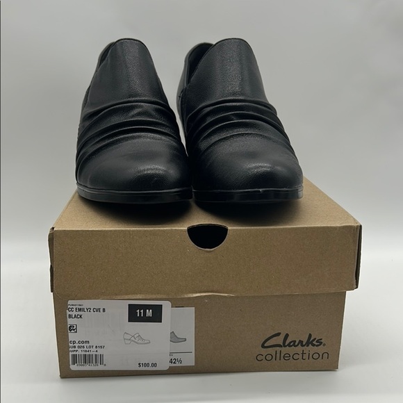 2522- Clarks Black Leather Slip-On Heeled Shoes Size 11 M NWT - Picture 8 of 11